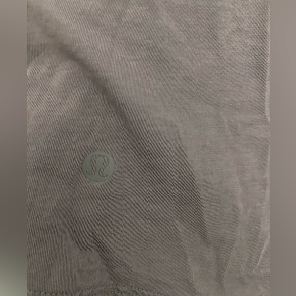 Lululemon crop top - Picture 3 of 3